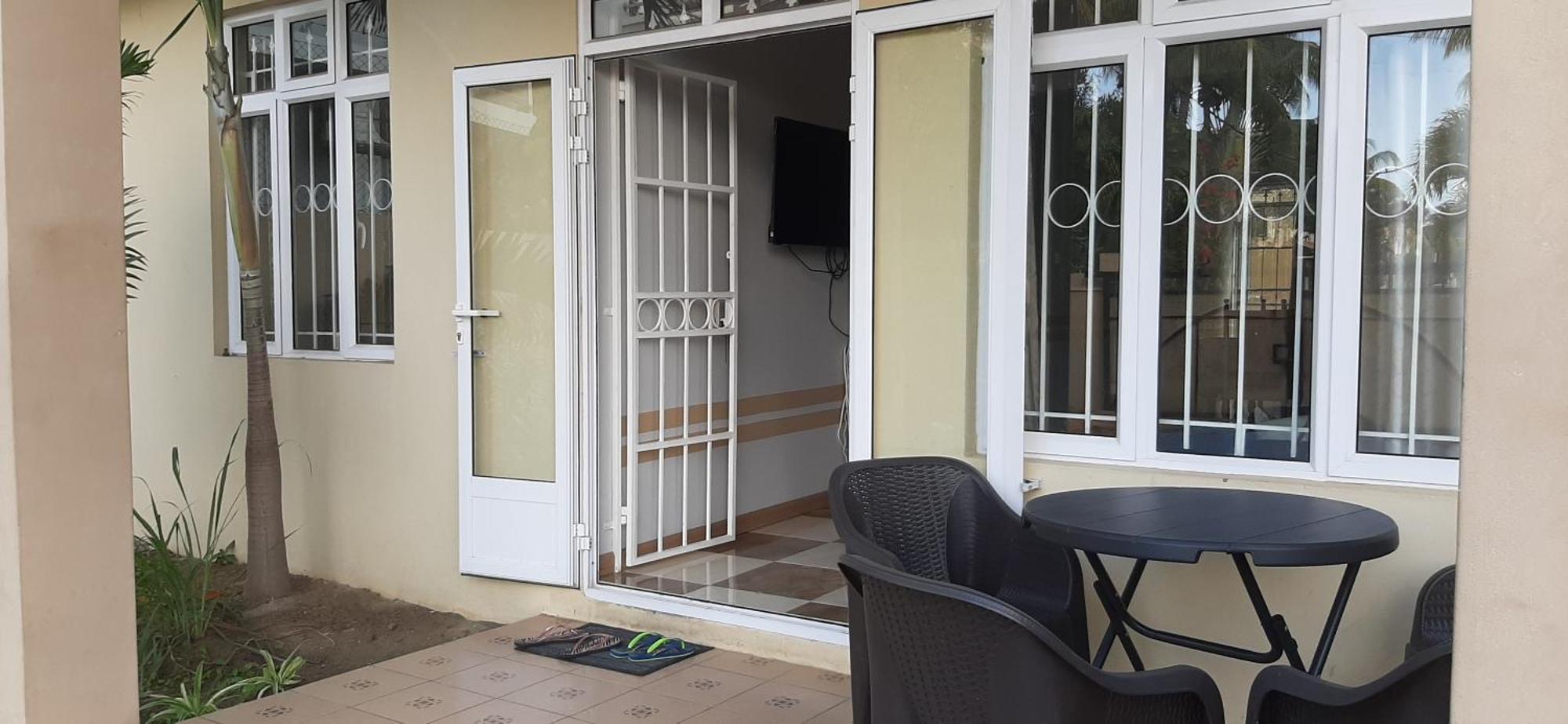 Ground Floor Lovely Two Bedrooms Apartment Flic-en-Flacq المظهر الخارجي الصورة